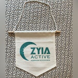 Zyia Active banner - small